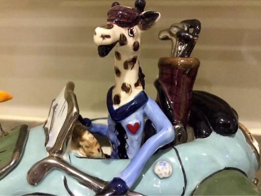 Gifts Actually - Handmade Ceramic Golfing Giraffe Figurine